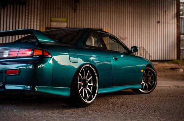 Alufelgi 18" 5x114.3 ET22 JR5 Hyper Black