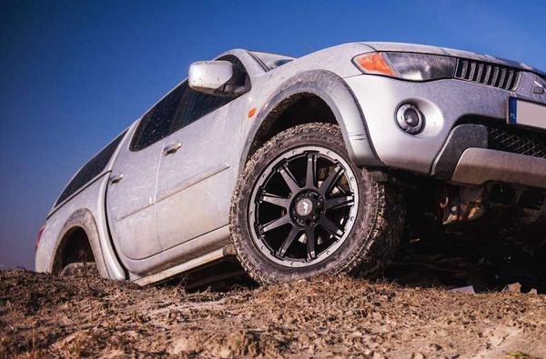 Alufelgi 18" 6x139.7 ET20 JRX3 Black