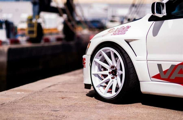 Alufelgi 17" BLANK ET35 JR11 White