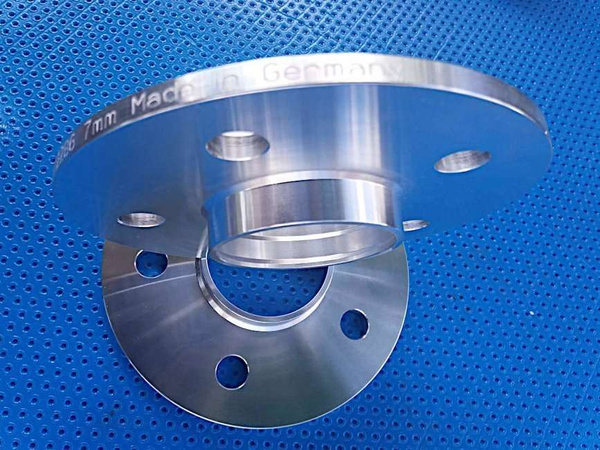 Dystanse 4x100 piasta 56,6 mm (2 szt.) komplet