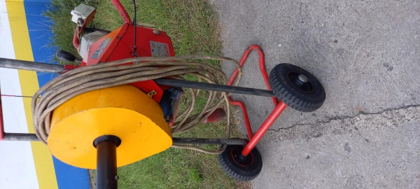 Elektryczny klucz do odkręcania kół DELTA 2000