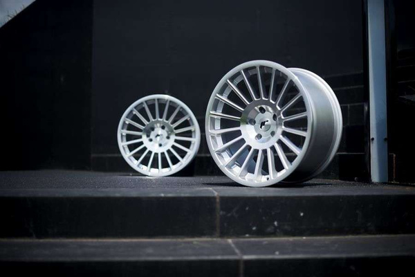 Alufelgi 19" 5x100 ET35 JR16 Silver