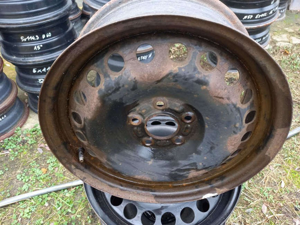 Felga stalowa16 cali 5x108 ET50 Ford używana 