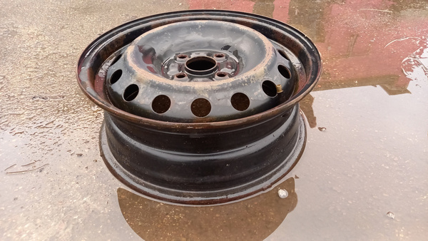 Felga stalowa 15 cali 4x100 ET45 Toyota