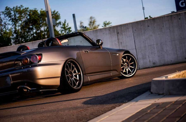 Alufelgi 18" 5x114.3 ET12 JR5 Hyper Black