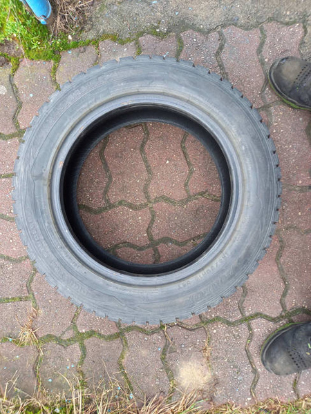 Opona używana 185/50R15 Dunlop Winter Max