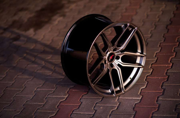 Alufelgi 20" BLANK ET20 - 40 JR25 Hyper Black