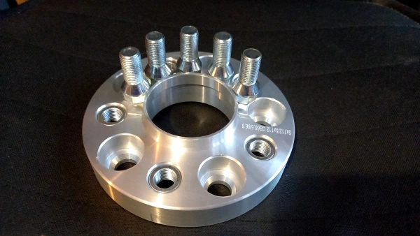 Dystans przykręcany 5x114,3 piasta 67,1 Hyundai