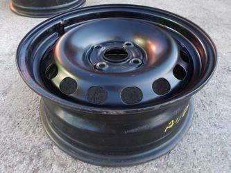 Felga stalowa używana 15x6  4x108 ET37 Audi 80,90